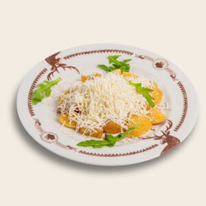 Пресни пържени картофи със сирене